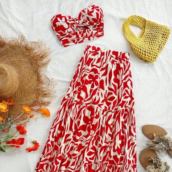 Red Boho Women's Holiday Floral Printed Strapless Skirt And Crop Top